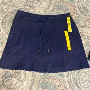 Sz med Skort Navy Blue with spandex shorts